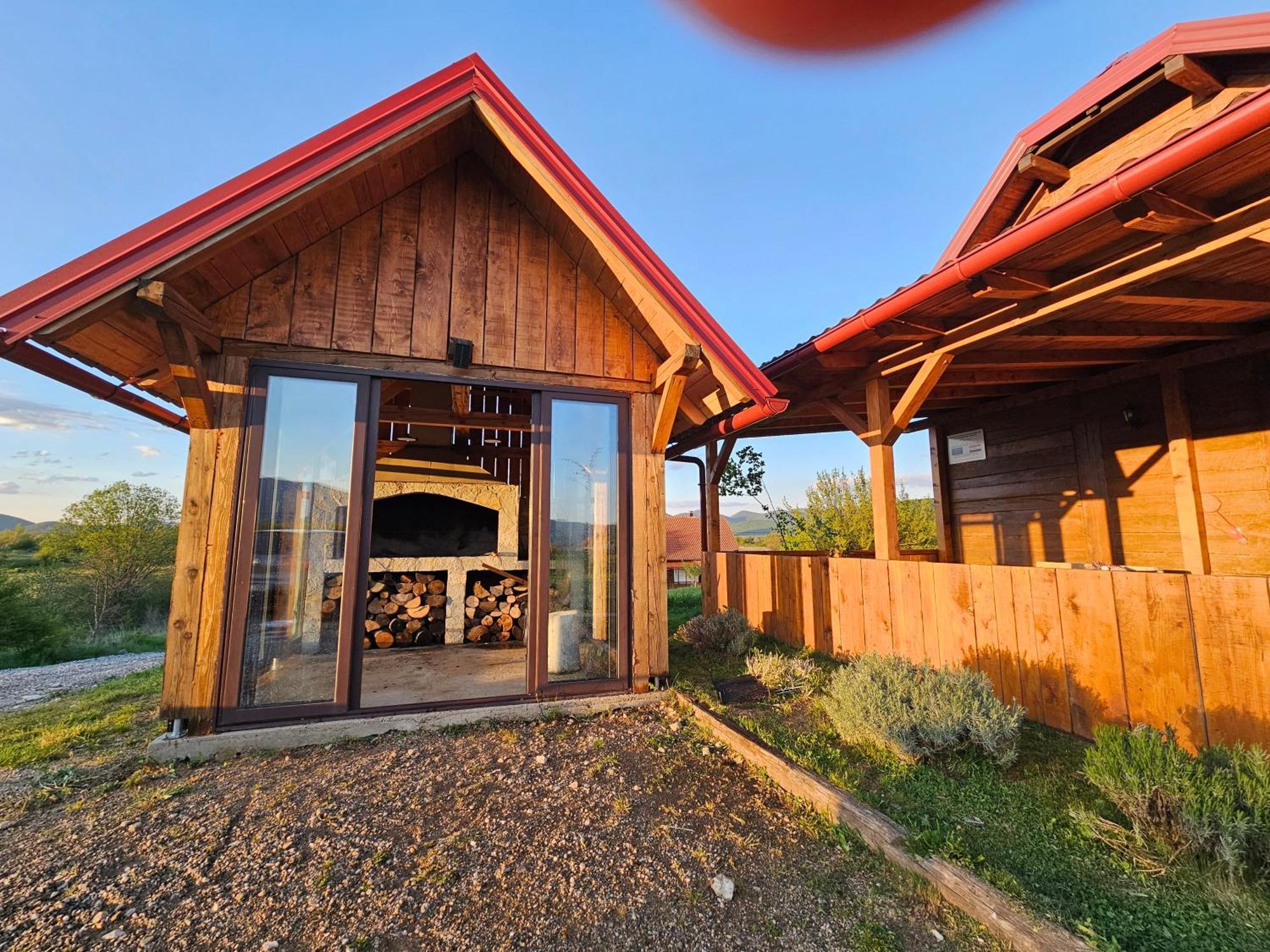 Ruralna Kuca Za Odmor Lika Villa Lovinac  Exterior photo